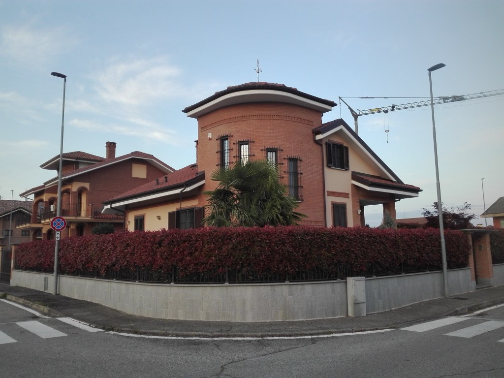 nuova costruzione villa unifamiliare.jpg